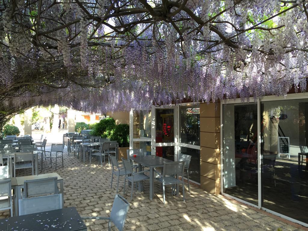 Var Mobil Home Grimaud Bagian luar foto